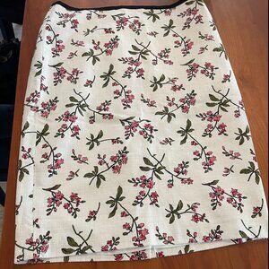 NWT Ann Taylor Floral Pencil Skirt Winter White: Size 10